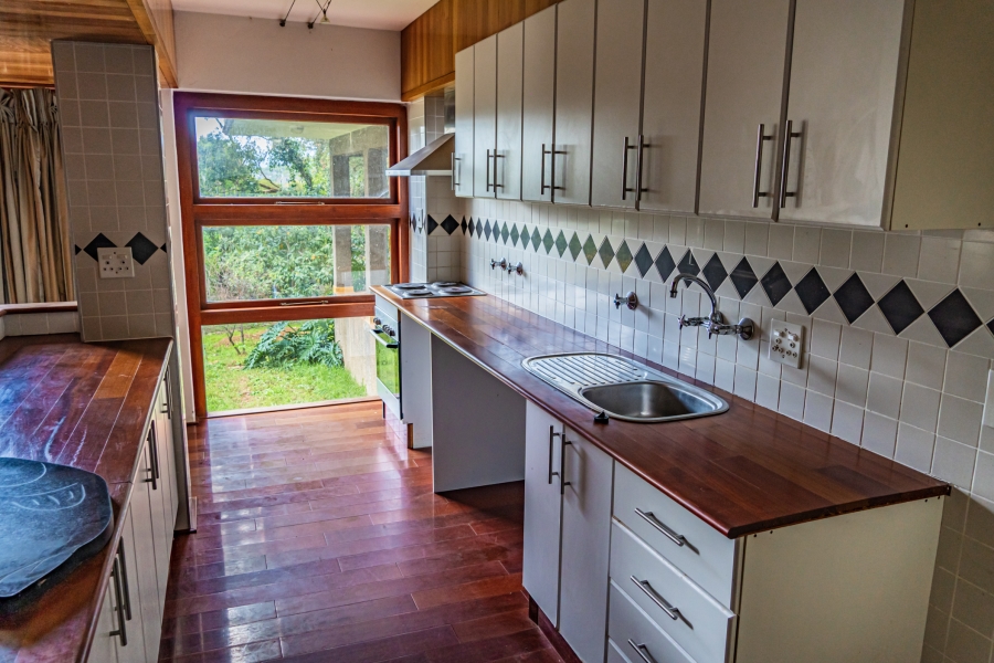 10 Bedroom Property for Sale in Bishopscourt Western Cape